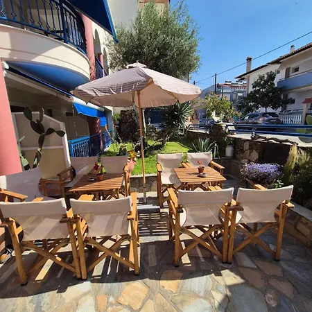 Apollon Aparthotel 2*
